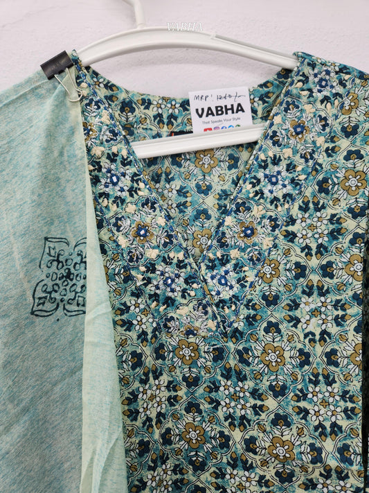KPD160 M Size Green Semi Cotton V Neck Floral Print Straight Cut Kurti Pant Duppatta