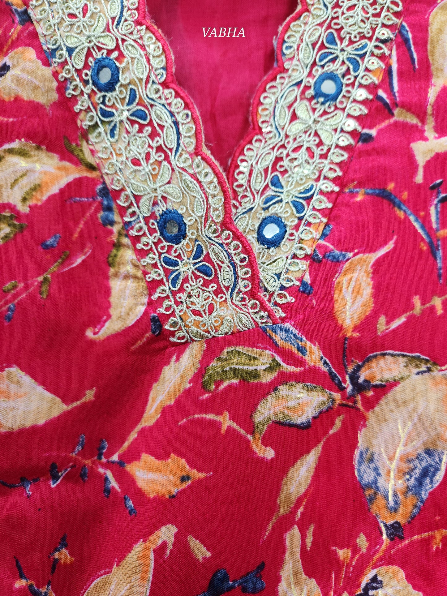 KPD89 Pink Chinon Full V-neck With Heavy Zari Thread Embroidery Printed Style With Lining Kurti Pant Dupatta