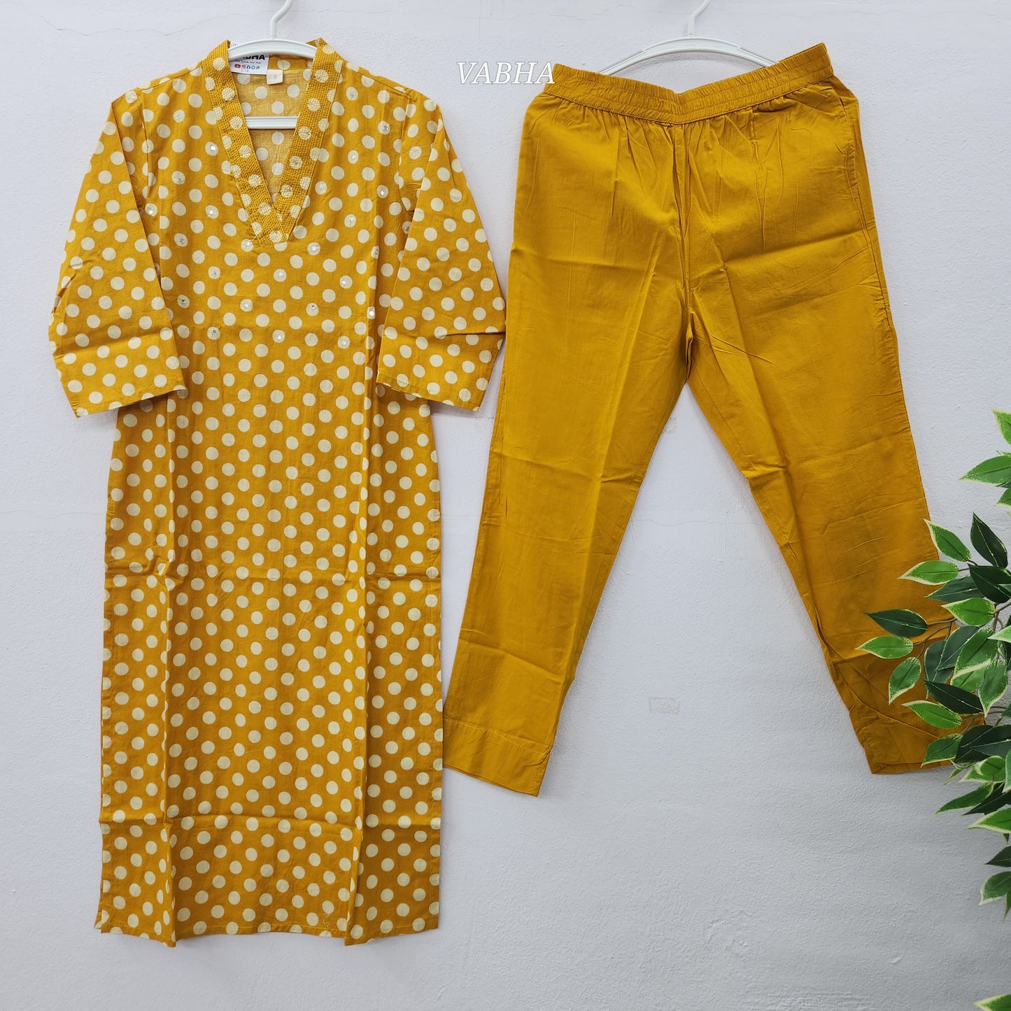 C14 Yellow Polka V Collar Cotton Co-Ord Set