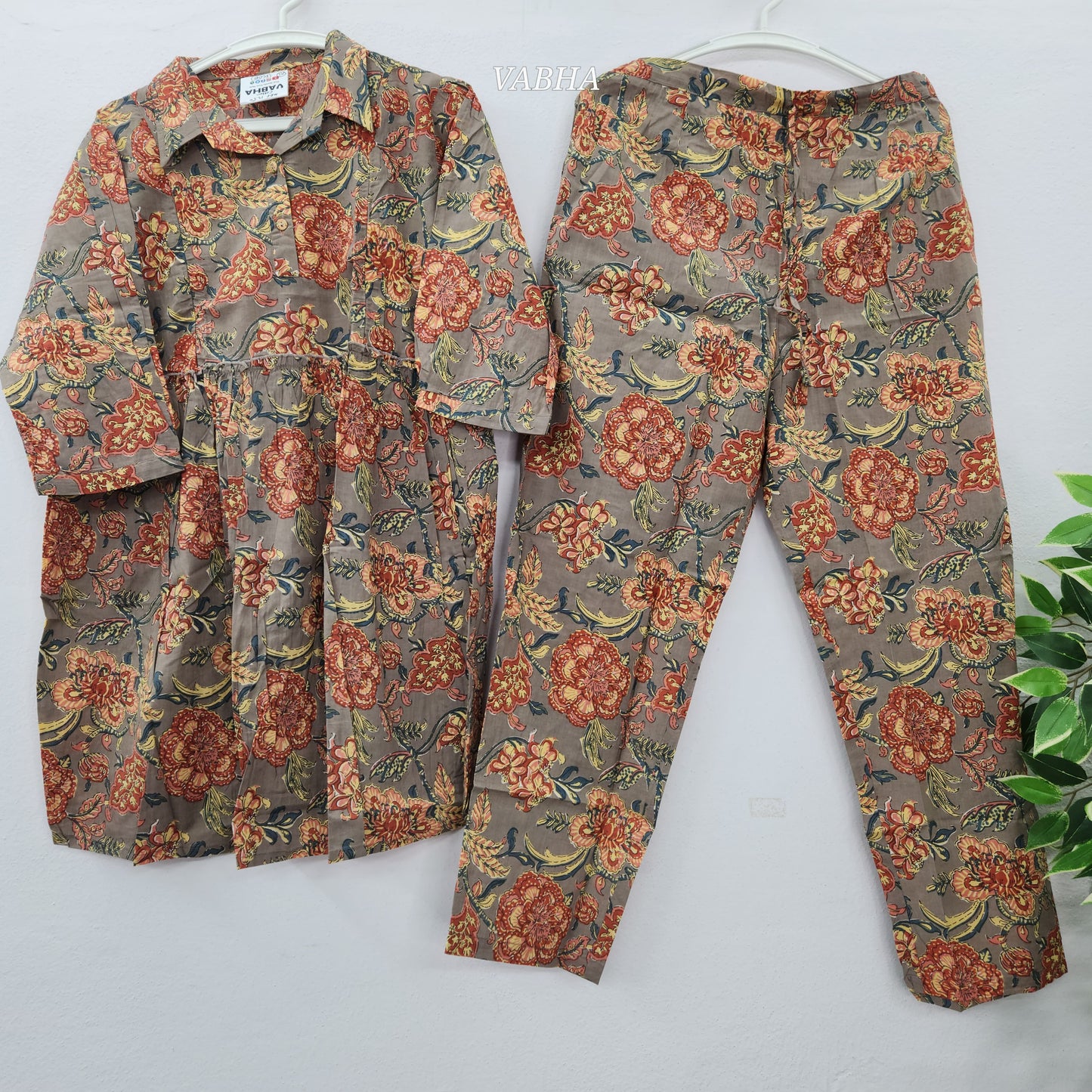 FC06 Light Brown Collar Neck Floral Print Peplum Style Feeding Cotton Co-Ord Set
