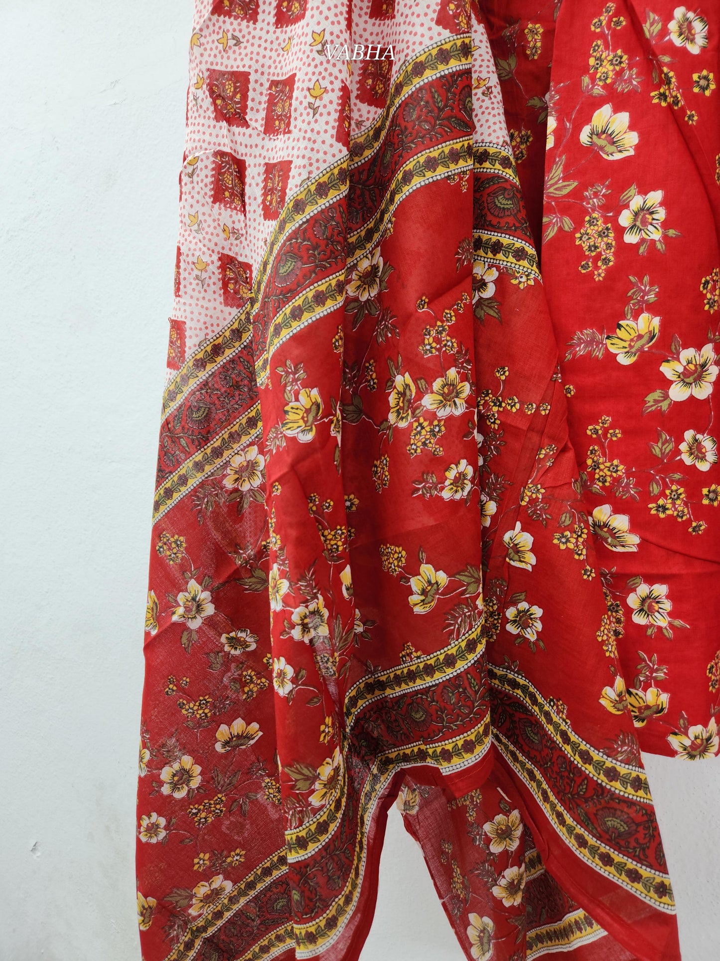 KPD124 Red Floral Print Alia Cut A-Line Style V Neck Cotton Kurti Pant Duppatta