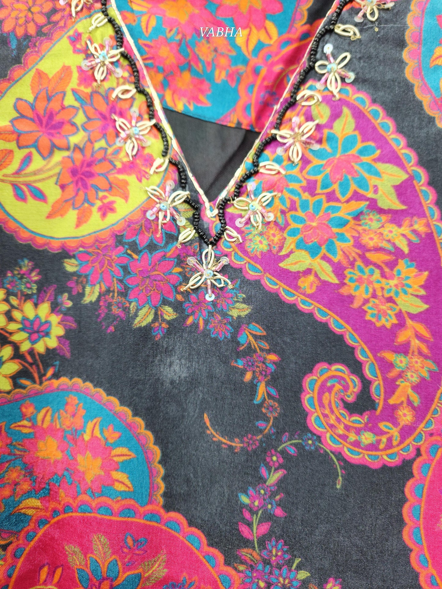 KPD129  Black Pink Muslin Silk With Lining V Neck With Mango Print Straight Cut Kurti Pant Duppatta