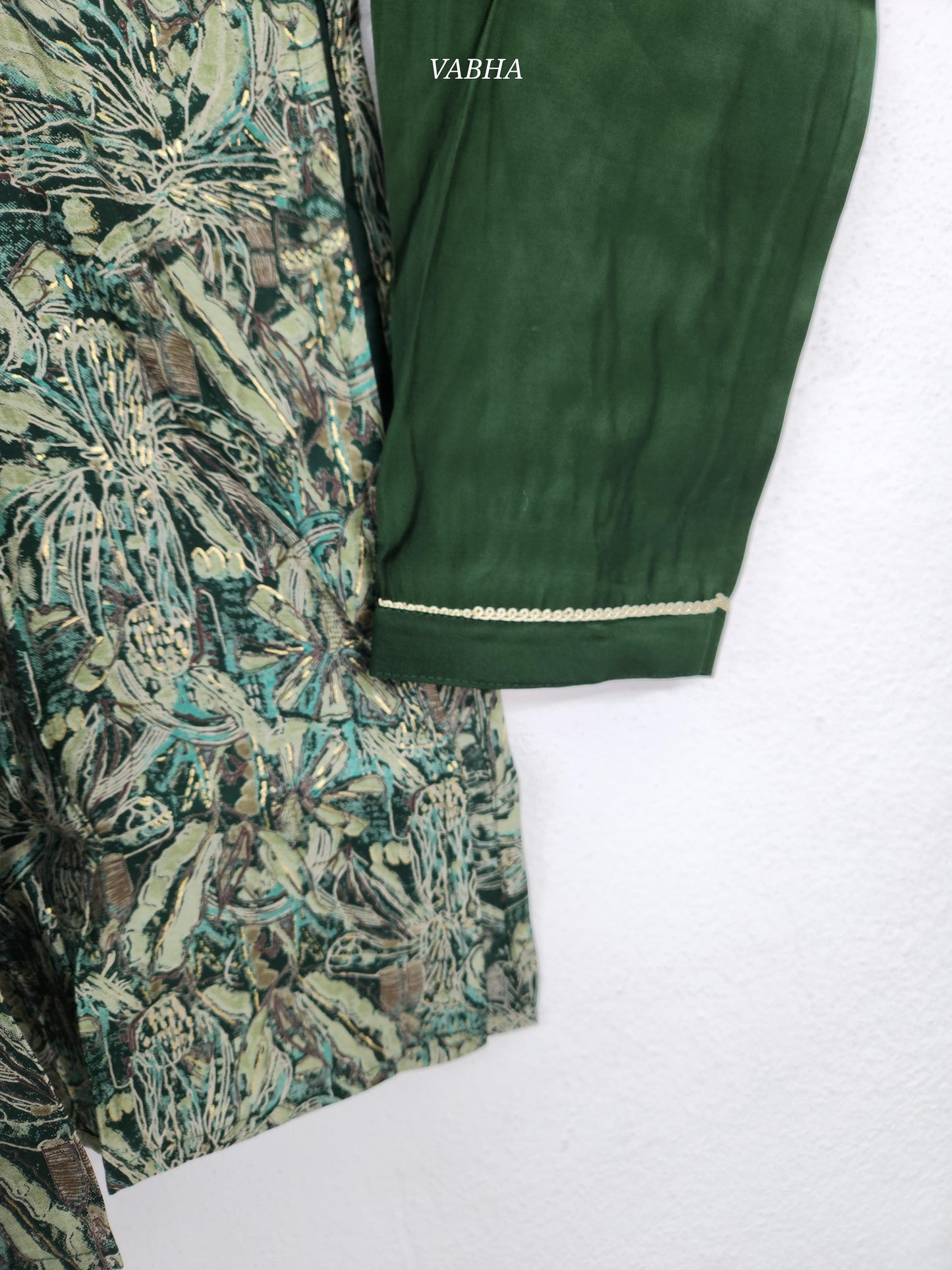 KPD142 Bottle Green Modal Silk scalop V neck With Zari Embroidery Printed With Lining Straight Cut Kurti Pant Duppatta