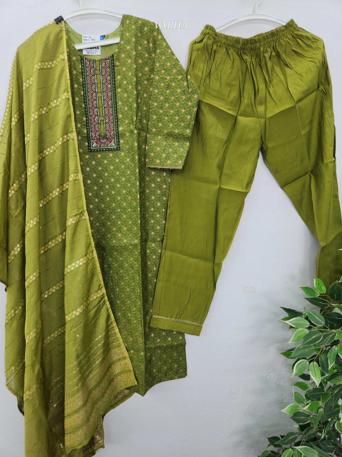 KPD166 Green Roman Silk Round Neck Thread Embroidery Printed Style Straight Cut Kurti Pant Duppatta