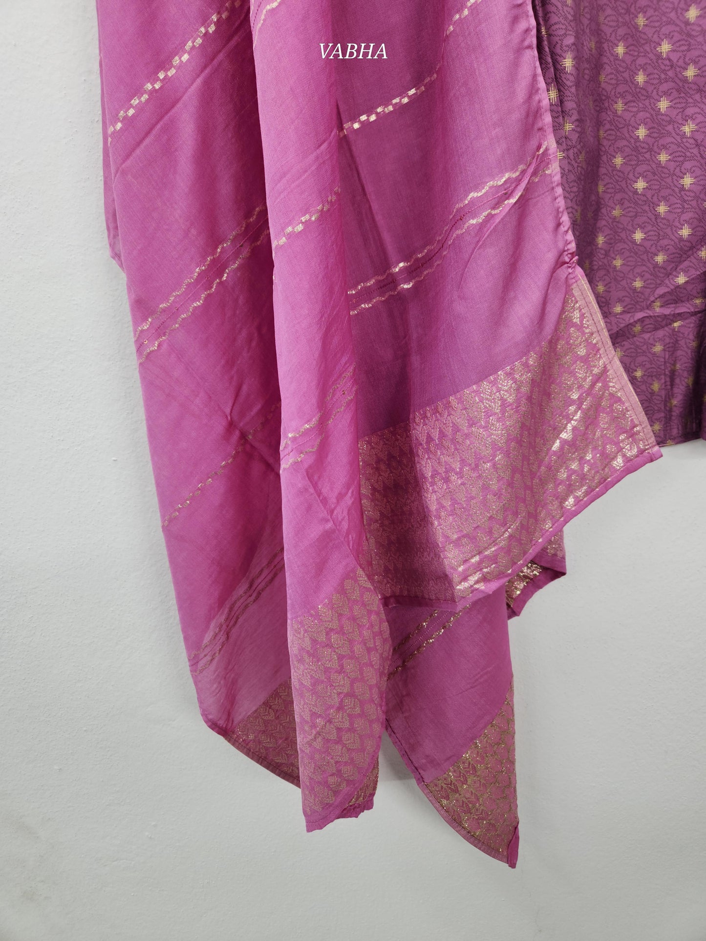 KPD168 Light Purple Roman Silk Round Neck Thread Embroidery Printed Style Straight Cut Kurti Pant Duppatta