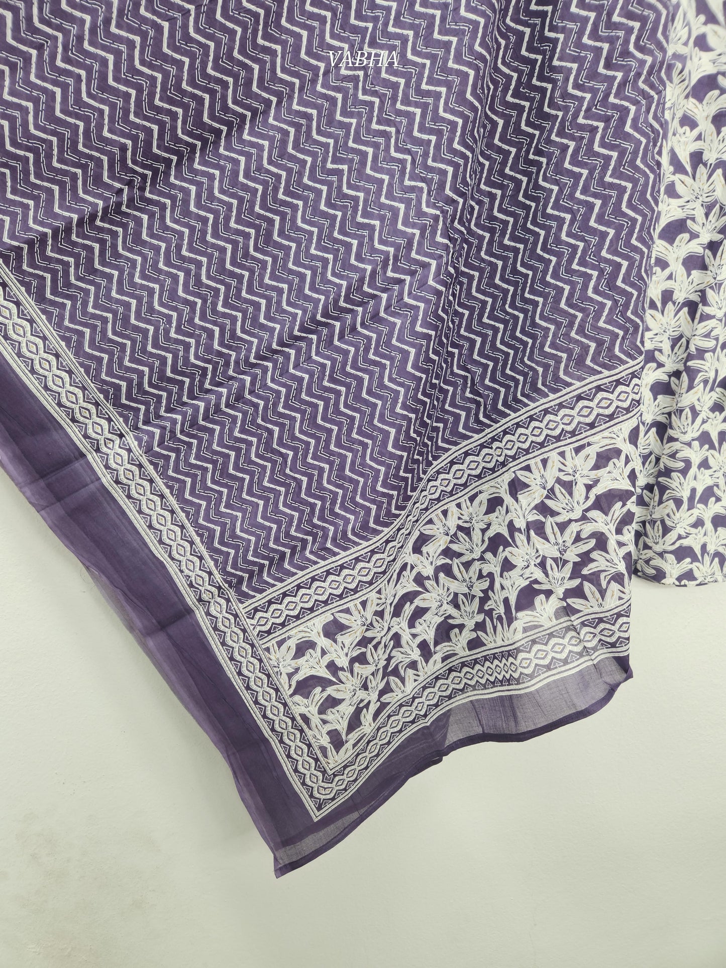KPD192 Lavender Cotton V Neck Floral Print Straight Cut Kurti Pant Duppatta