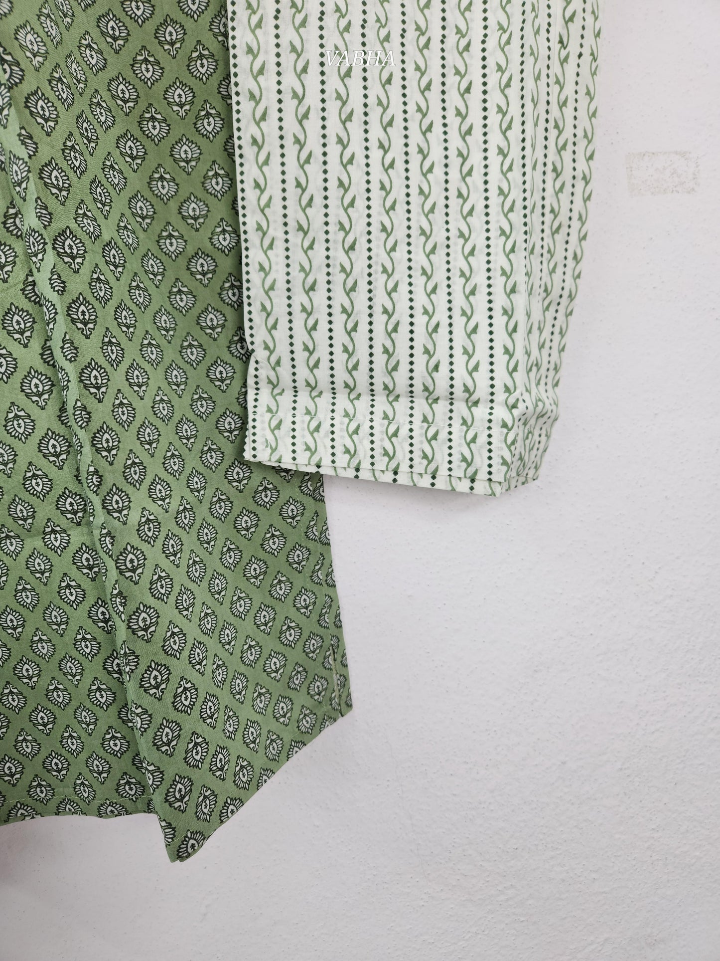 KPD208 Pista Green Round Neck Printed Straight Cut  Kurthi Pant Duppatta