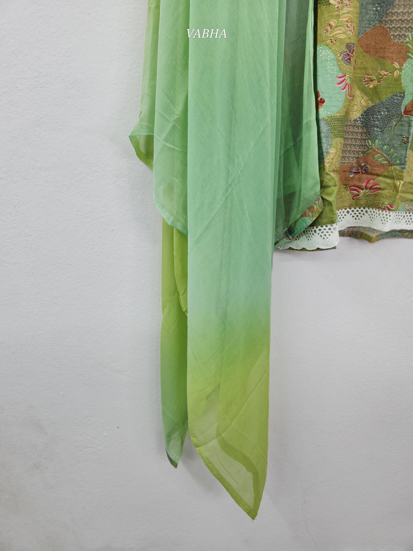 KPD211 Green Rayon Round Neck Floral Printed Thread Embroidery Straight Cut  Kurthi Pant Duppatta