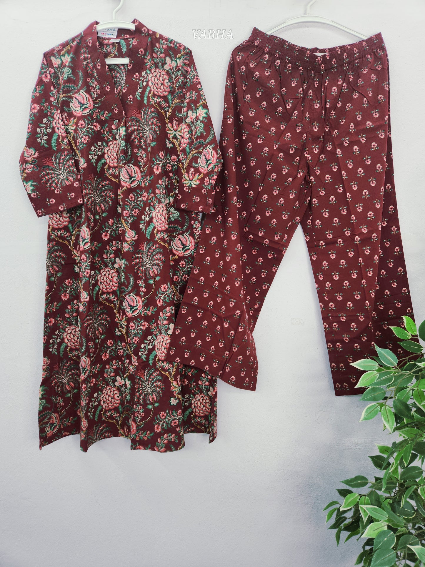 C68 Maroon Cotton Full V Neck Floral Print A-Line Kurthi Pant Co-ord Set
