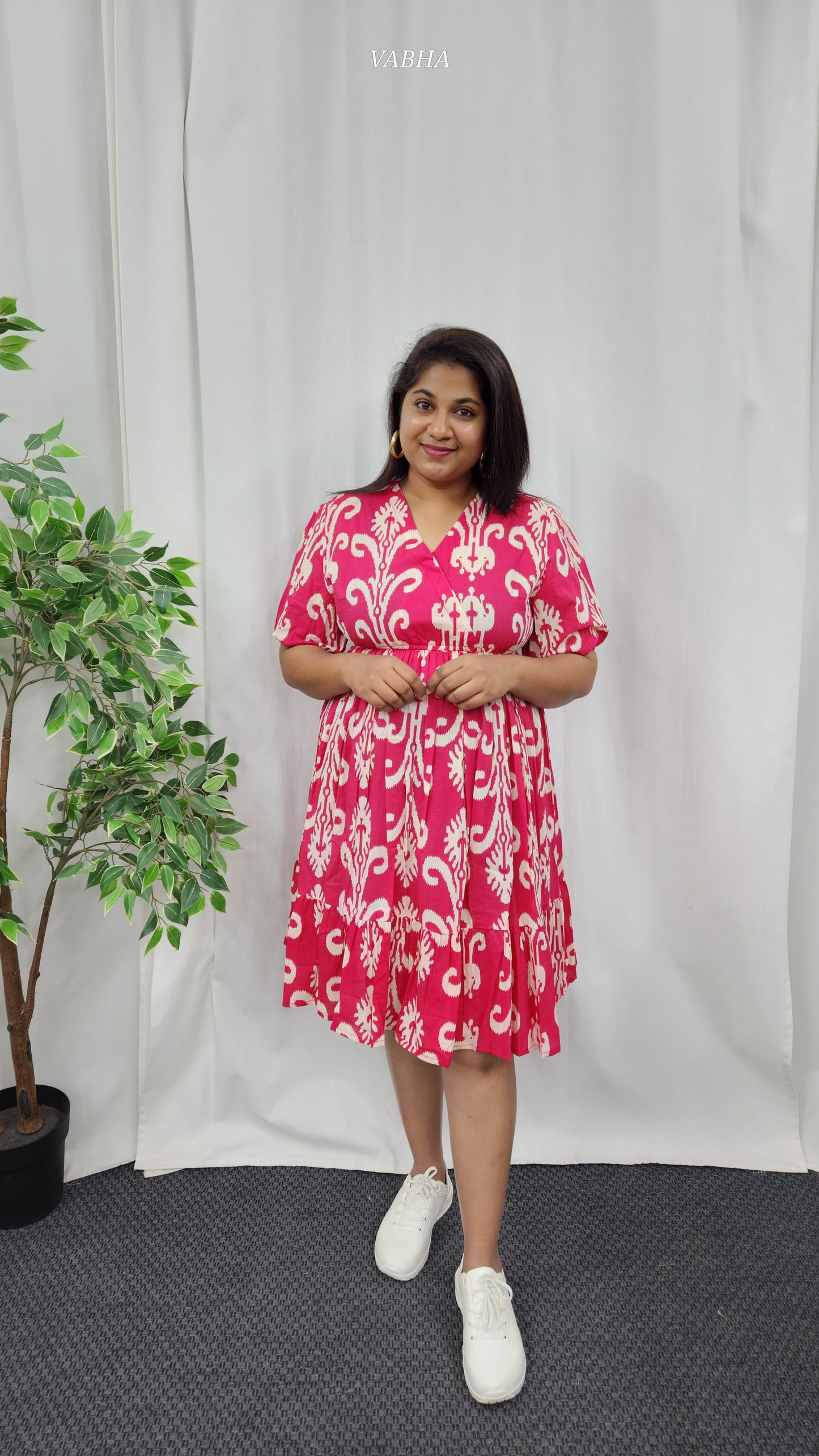 F44 Pink Ikkat Printed V Neck Cotton Frock