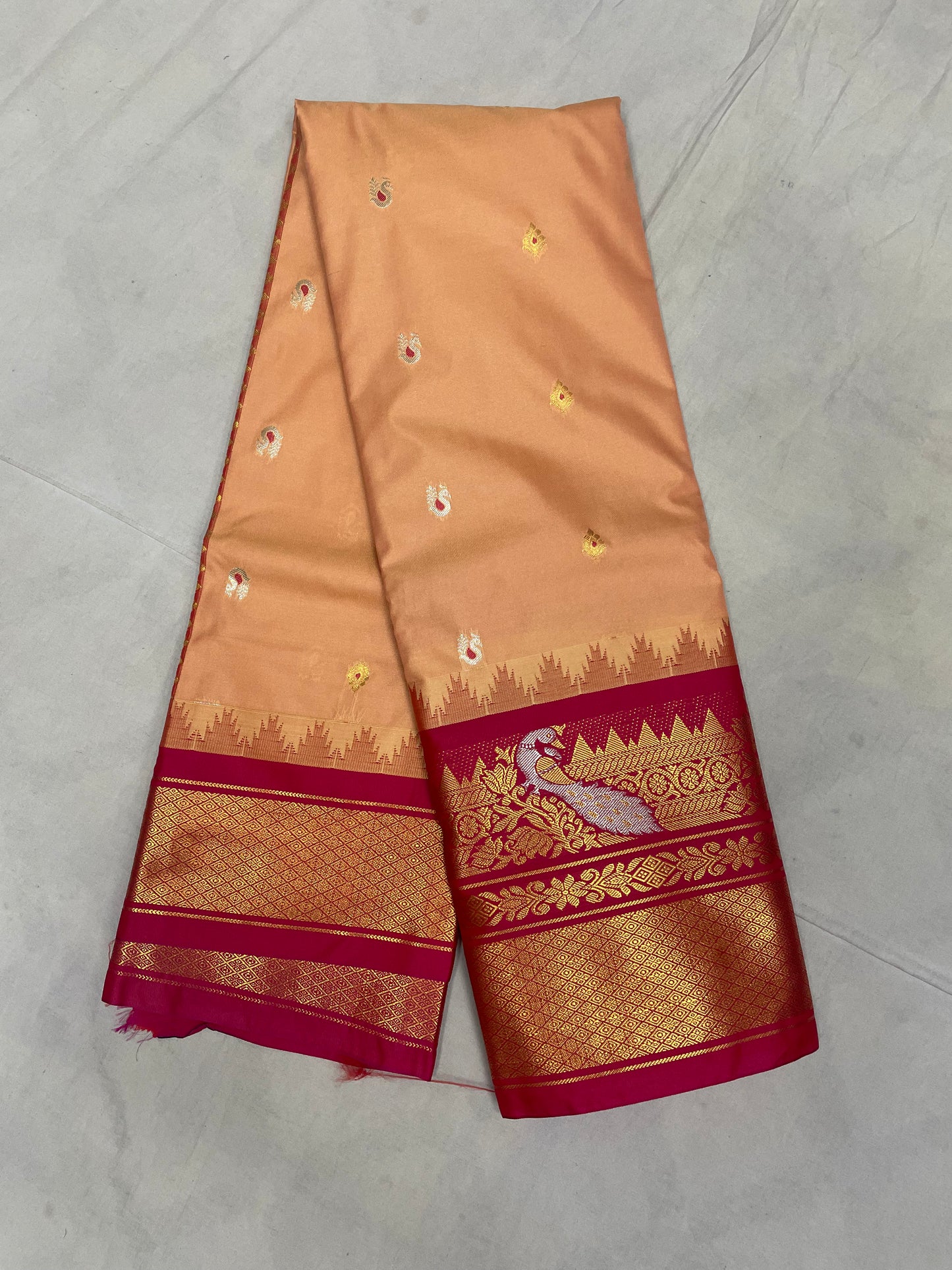 GS01 Semi Gadwal Pattu Saree