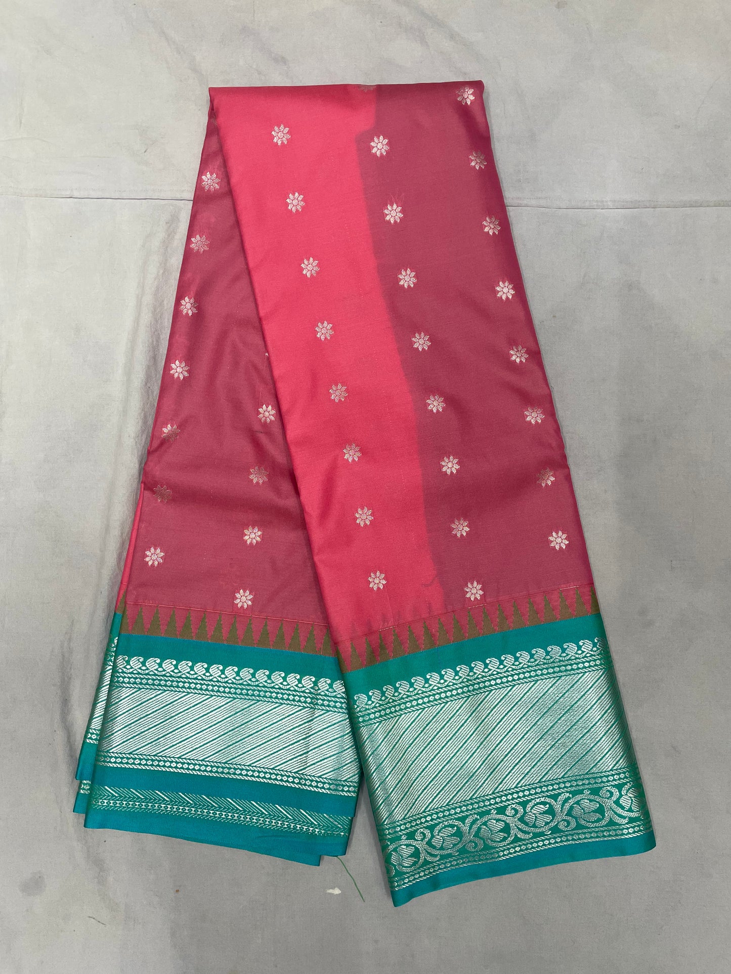 GS03 Semi Gadwal Pattu Saree