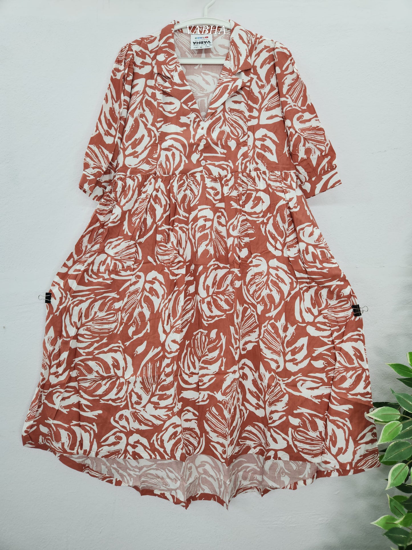 FF04 Brown Floral Print Rayon Collar Neck Tail Cut Feeding Frock