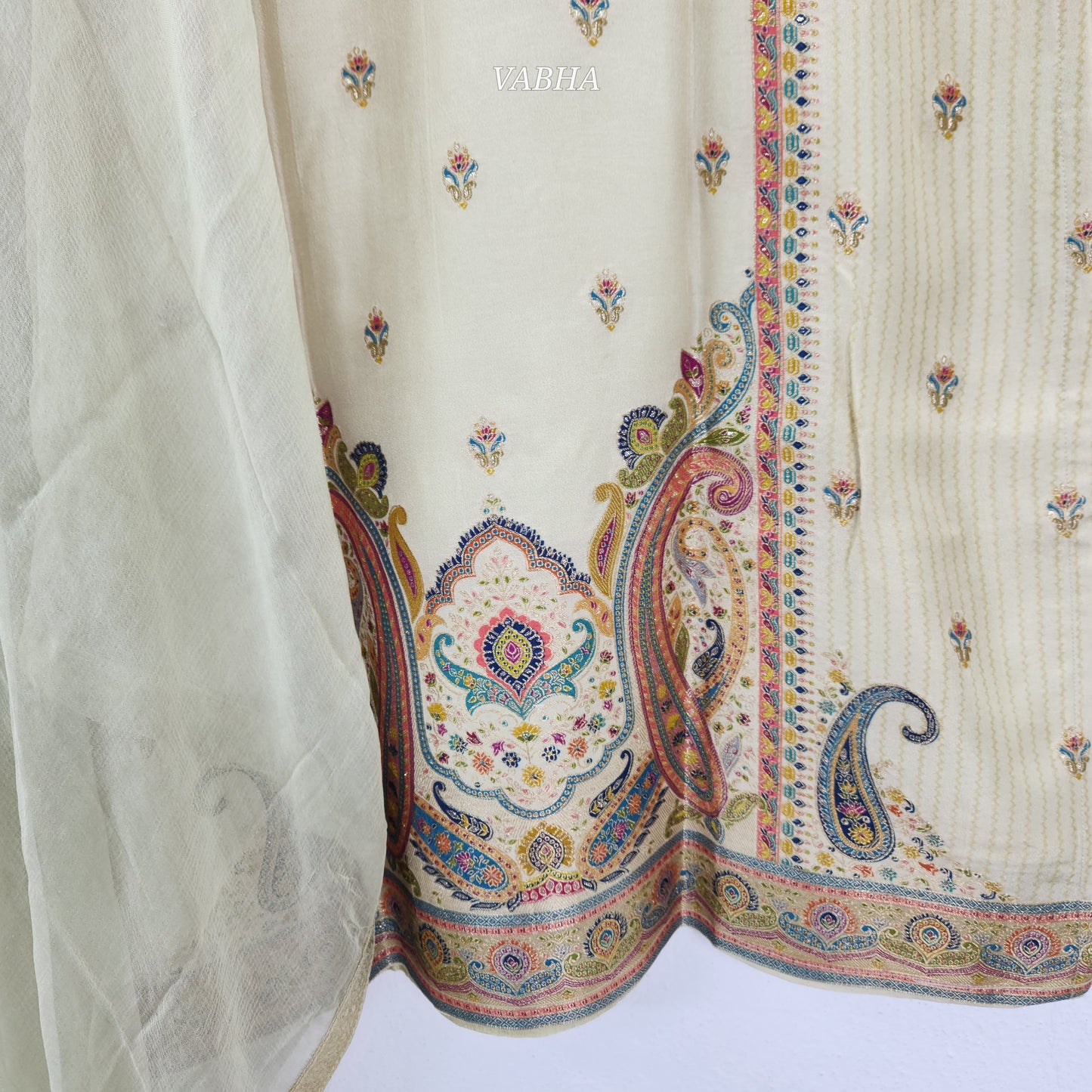 KPD62 Creamish Gold Muslin Silk Kashmiri Style Design Kurti Pant Dupatta