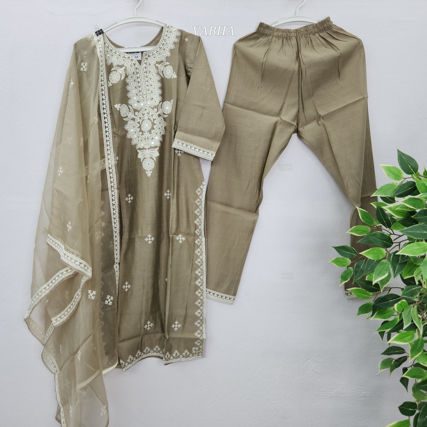 KPD69 Soft Roman Silk Thread Embroidery Beige Colour Kurti Pant and Organza Dupatta