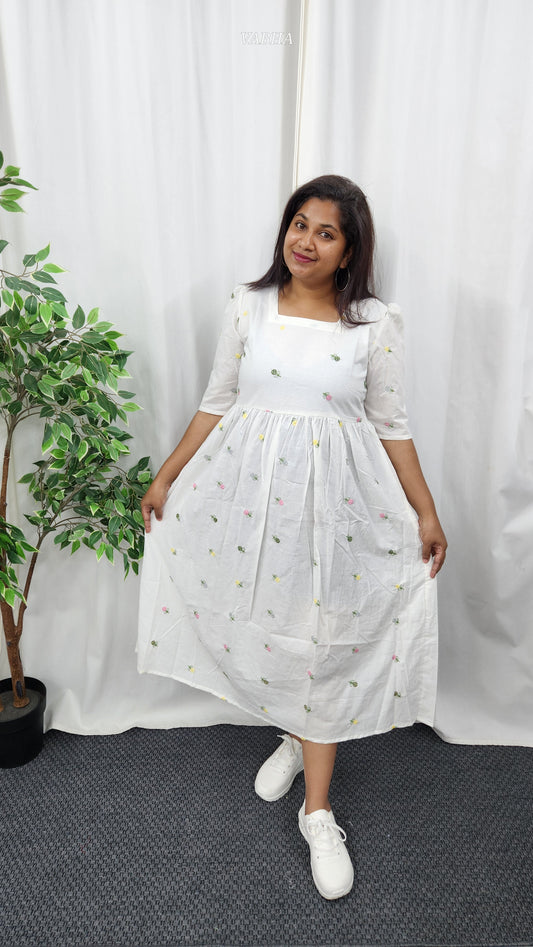 F42 White Square Neck Thread Embroidery Cotton Frock